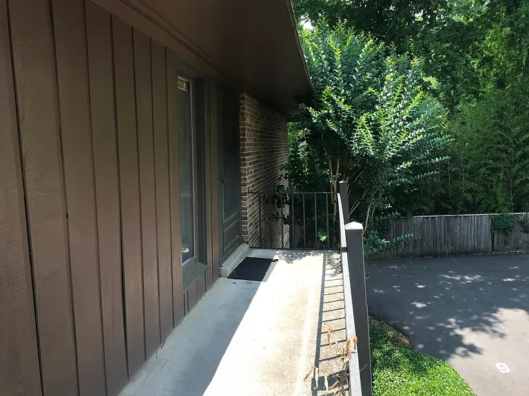 3901 Whitland Ave #8 — Photo 12