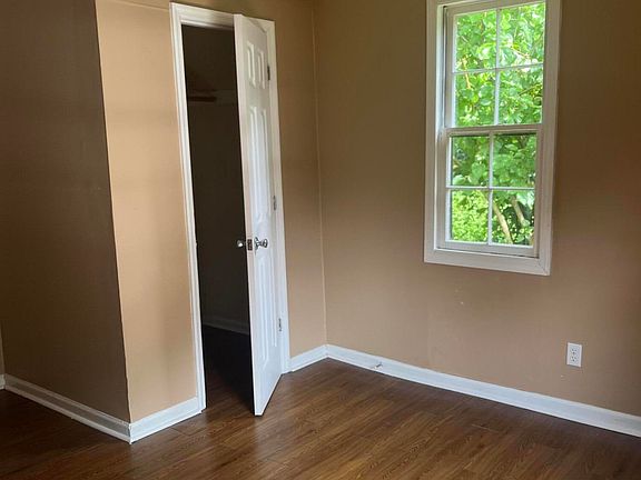 5th image of 1822 Austin Ave