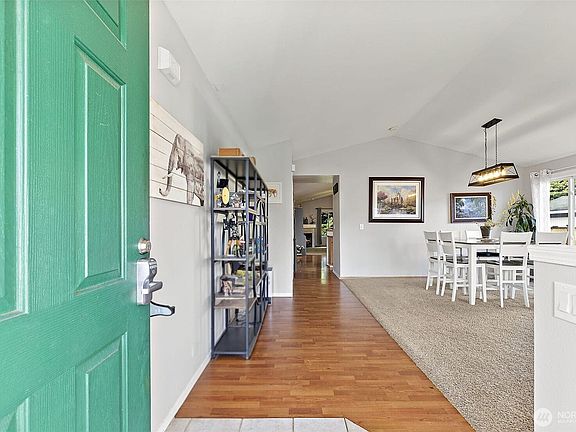 4th image of 21428 47th Avenue E