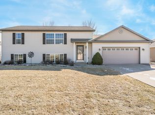 2323 Ladybird Dr, Neenah, WI 54956