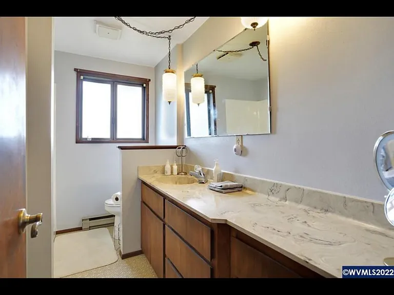 1040-1 N Fir Villa Rd — Photo 22