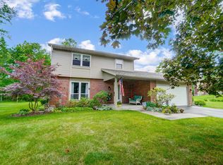 60 Amberly Dr, Granville, OH