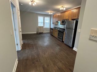 4542 W George St #3A, Chicago, IL 60641