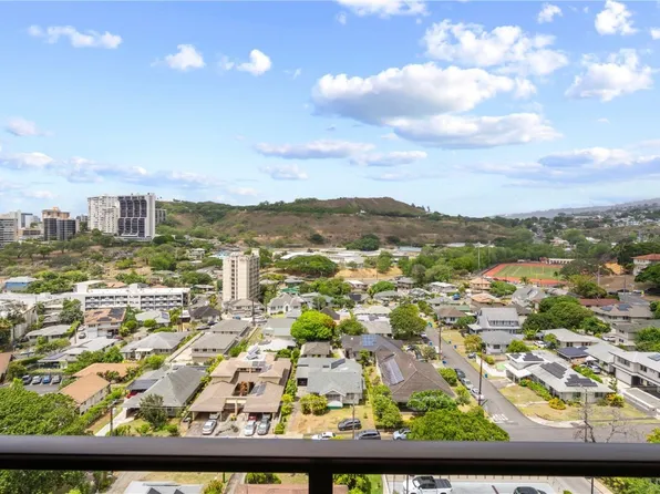 1717 Mott Smith Dr APT 1708, Honolulu, HI 96822
