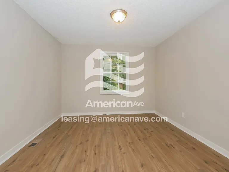27477_013_wm_-_bedroom_13337945.jpg