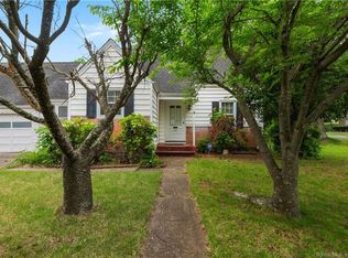 277 Palmetto Rd, Bridgeport, CT 06606