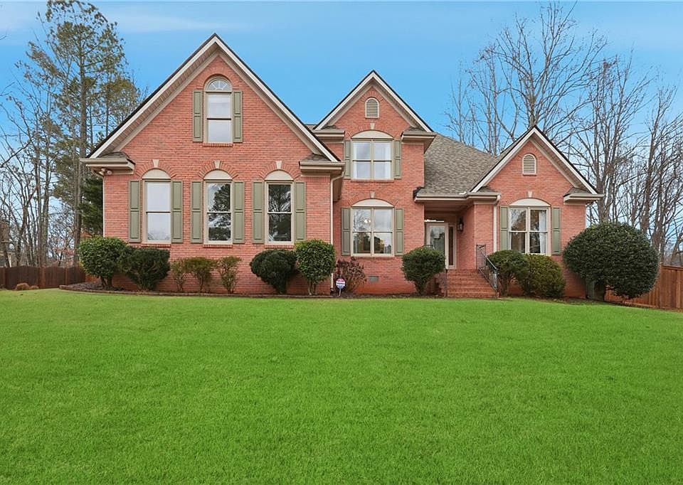 1st image of 4625 Hamptons Dr