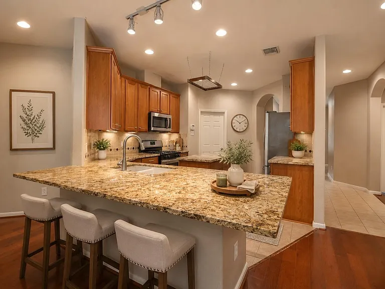 26822 Kingston Glen Ln — Photo 11