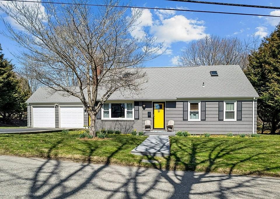 42 Bateman Ave, Newport, RI 02840 Zillow