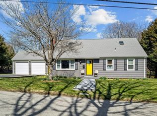 42 Bateman Ave, Newport, RI 02840