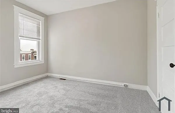 614 N Grantley St — Photo 12