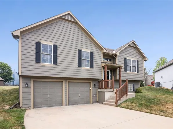 12369 S Clinton St, Olathe, KS 66061