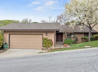 41 Biltmore Ln, Menlo Park, CA 94025