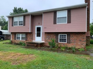 4050 Laurelwood Rd, North Chesterfield, VA 23234