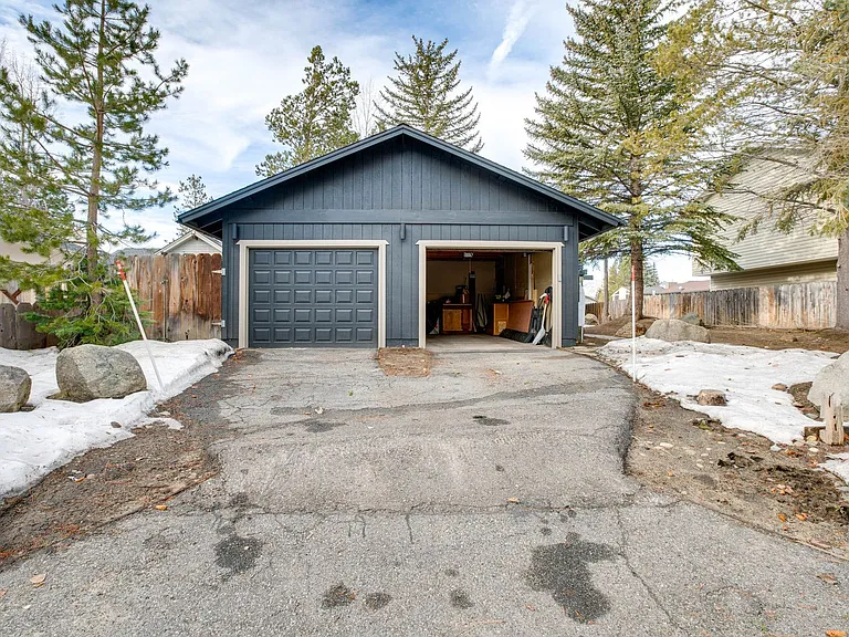 574 Danube Dr #1-ID1545963P — Photo 19