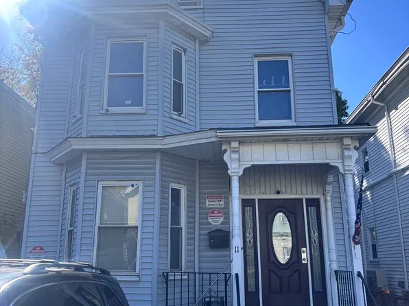11 Woodbine St, Roxbury, MA 02119