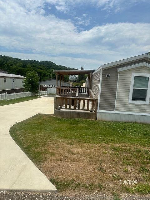 2nd image of 375 College Ave #1