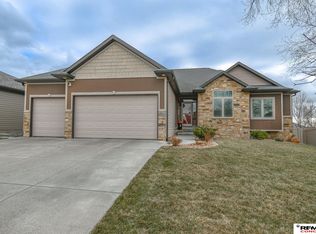 1414 N 95th St, Lincoln, NE 68505