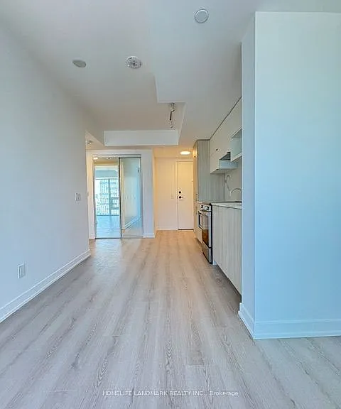 100 Queen St E #3112 — Photo 7