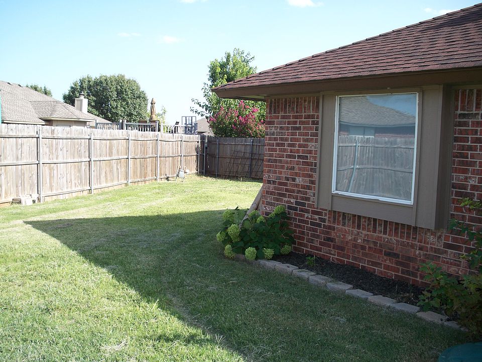 2nd image of 3504 Quail Run Cir