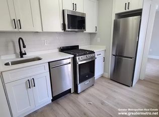 168 Endicott St #2B, Boston, MA 02113