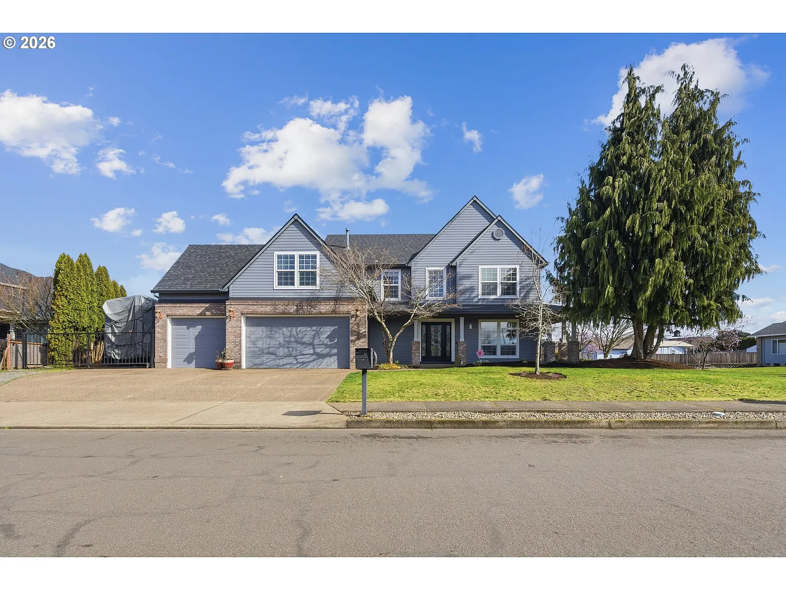 11721 Salmonberry Dr photo 1