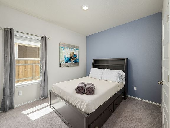2nd image of 3323 Rosita Way