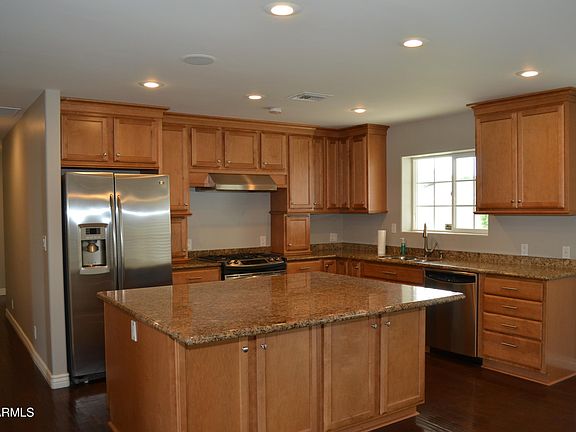 5th image of 4815 E CLARENDON Avenue