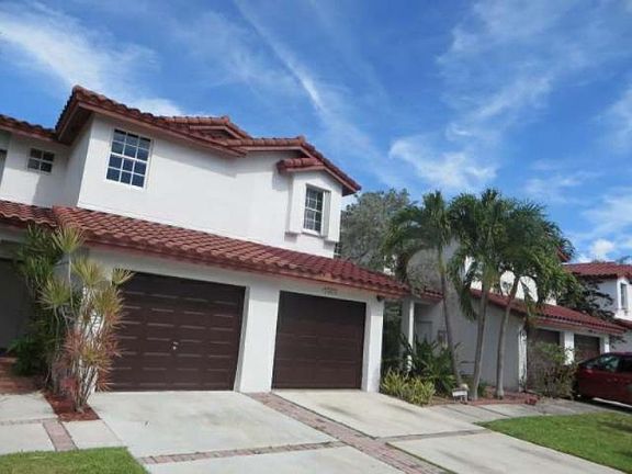 3rd image of 20810 SW 83rd Ave