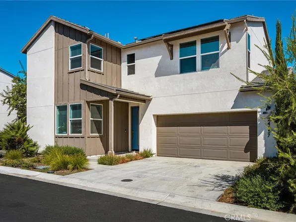 24557 Sonieta Ct, Corona, CA 92883