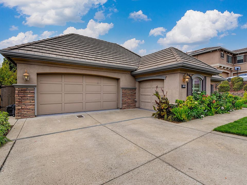 1st image of 1334 Terracina Dr