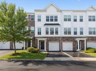 303 Saratoga Ct Ondo, Branchburg Twp., NJ 08876