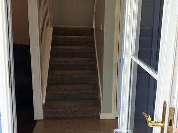 3rd image of 10340 Chelmsford Dr