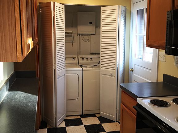 Washer - Dryer Pantry