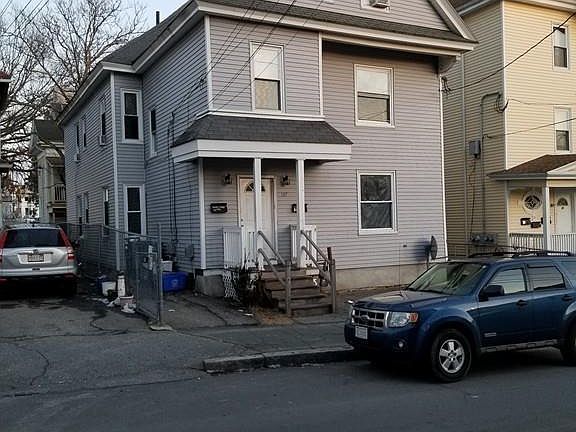 4th image of 137 Saratoga St
