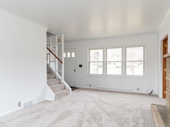 4th image of 1411 Applecroft Ave