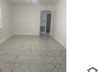 1350 NW 52nd St, Miami, FL 33142