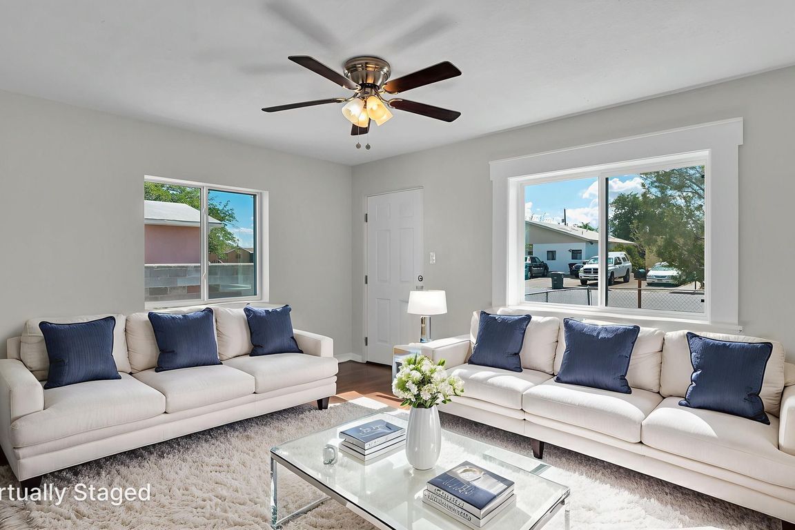 next background image