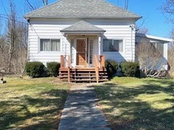 962 Brant Farnham Rd, Irving, NY 14081