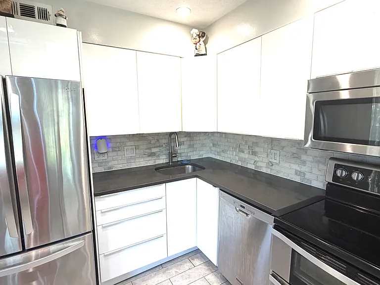 5 Chase Ln #5 — Photo 4