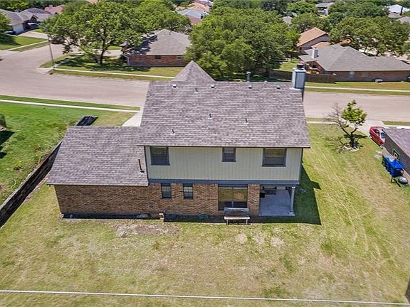 5th image of 1405 Joe Morse Dr