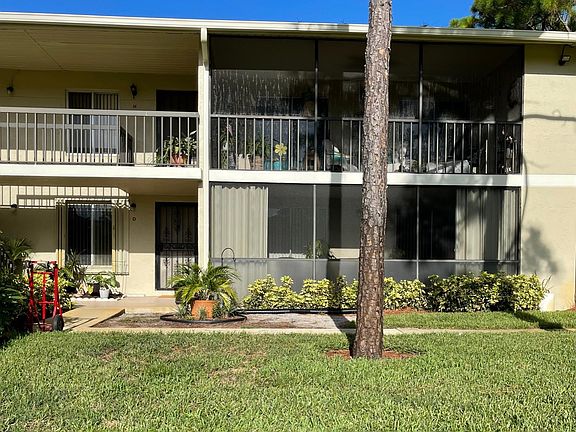Downstairs unit, view from outside