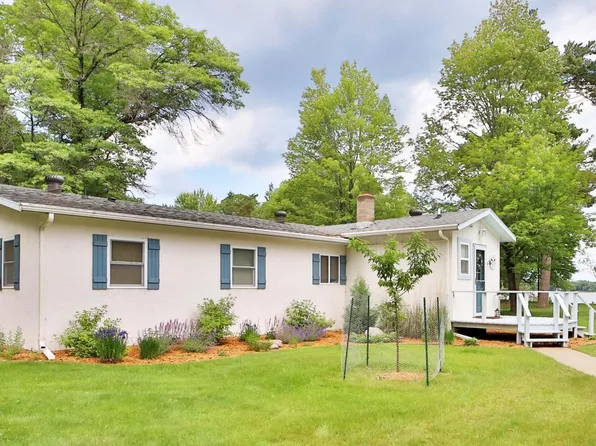 10032 N Long Lake Rd, Brainerd, MN 56401