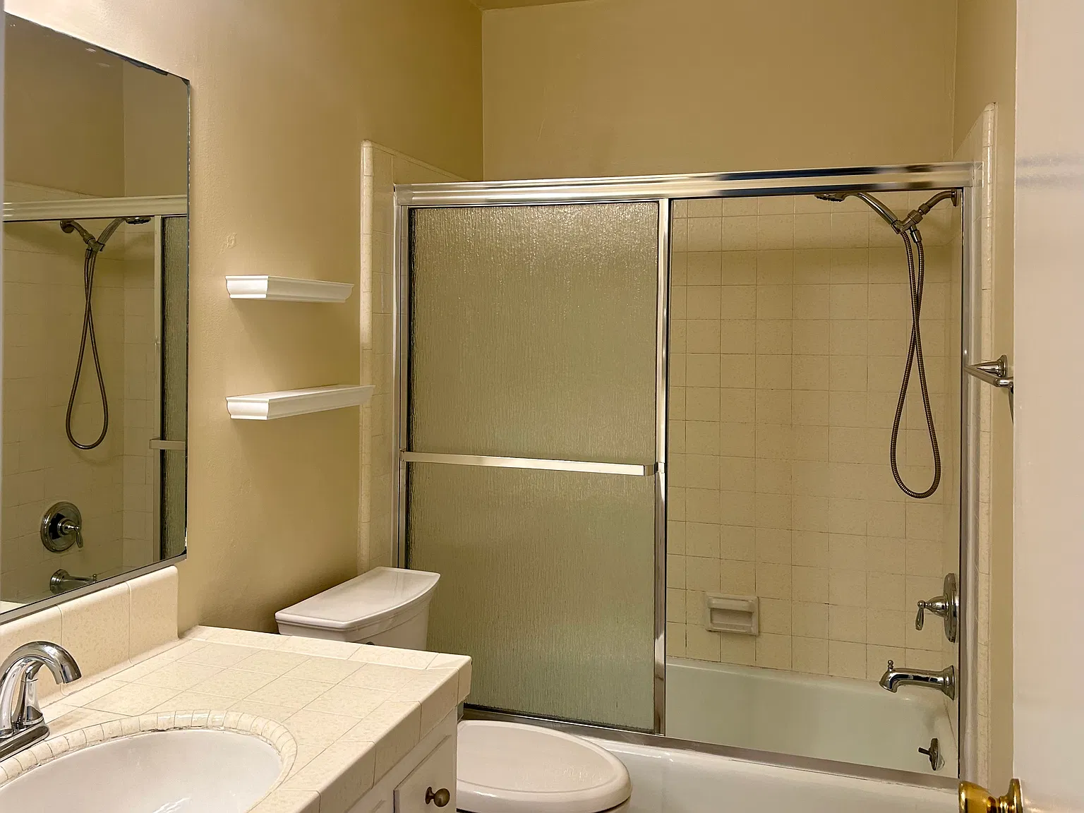2 bed, 1100 sqft, $2,750 — Photo 4
