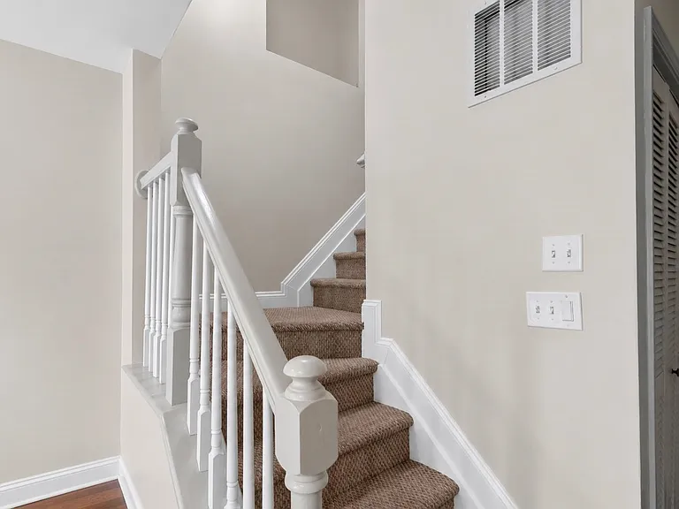 209 Blue Heron Dr — Photo 24