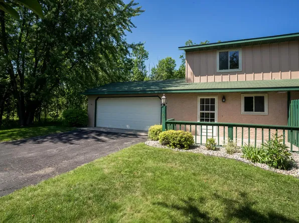 1707 Oak Knoll Dr NE, Alexandria, MN 56308
