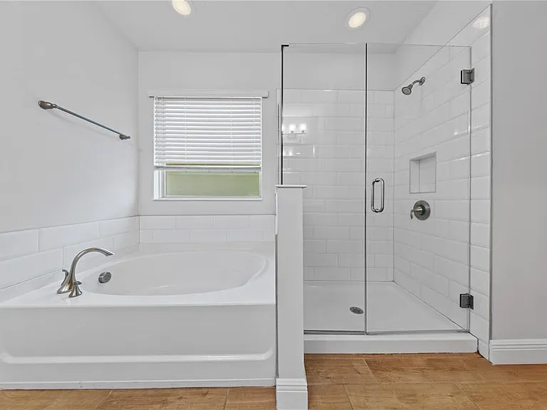 15537 Mango Isle St — Photo 61