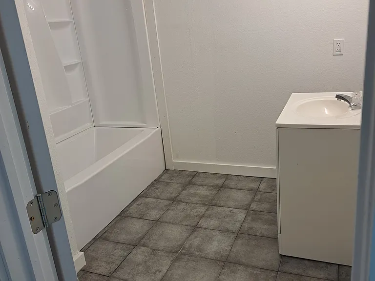 2437 Hawkins Lilly Rd — Photo 3