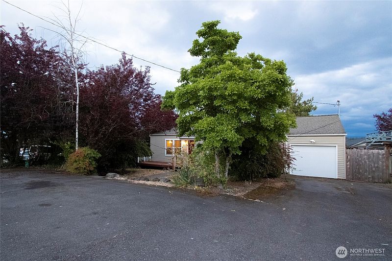 3rd image of 11634 25th Avenue S