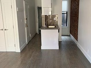 242 E 83rd St APT 3A, New York, NY 10028